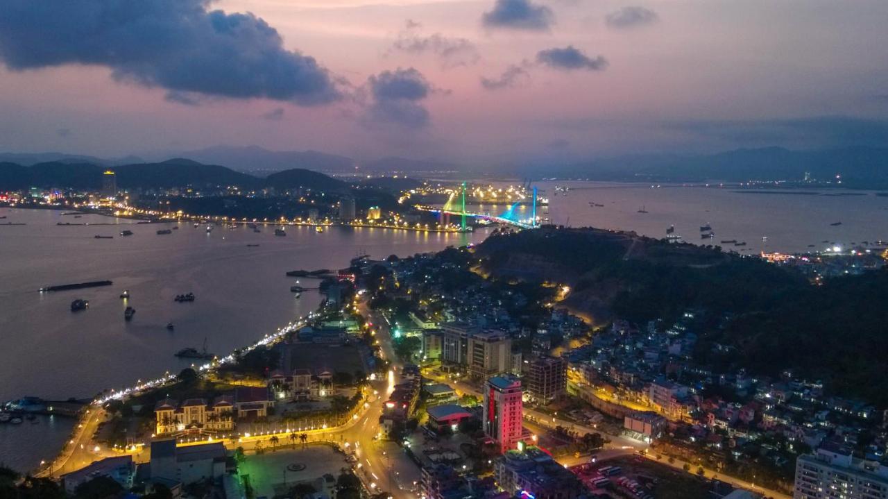 Zo Brother Ha Long Hostel Екстер'єр фото